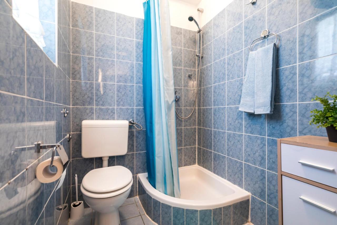 Apartment Muzic Mali Losinj Bagian luar foto