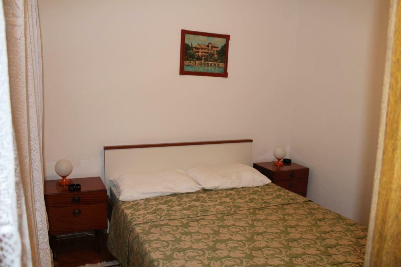 Apartment Muzic Mali Losinj Bagian luar foto